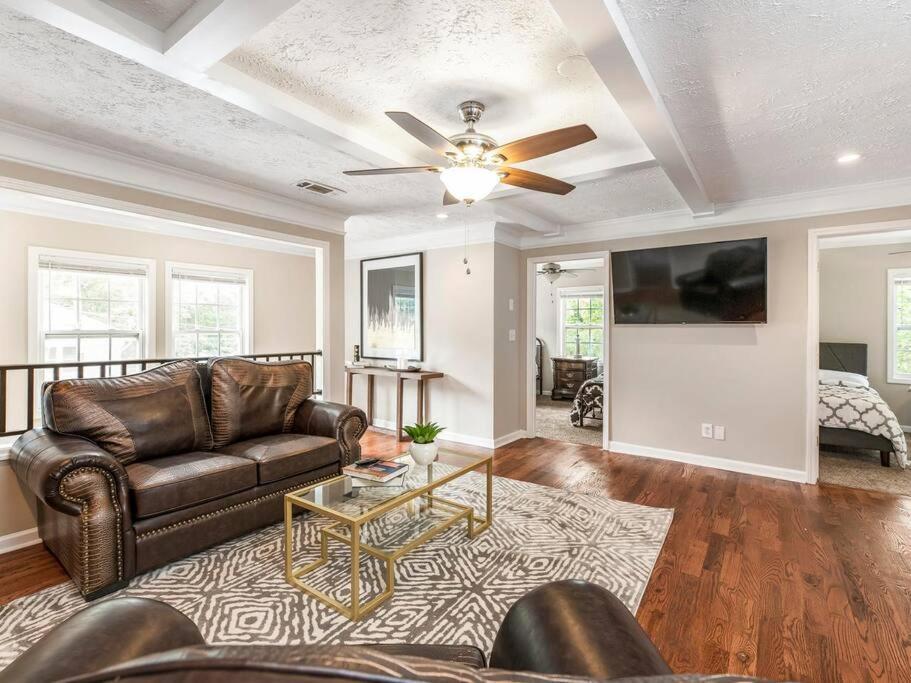 Gorgeous East Village Home Near Downtown Sleeps 12 5 Bedrooms Coffee Bbq Ac Parking Атланта Екстериор снимка